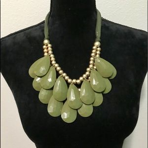Fashion Necklace with Matching Earrings